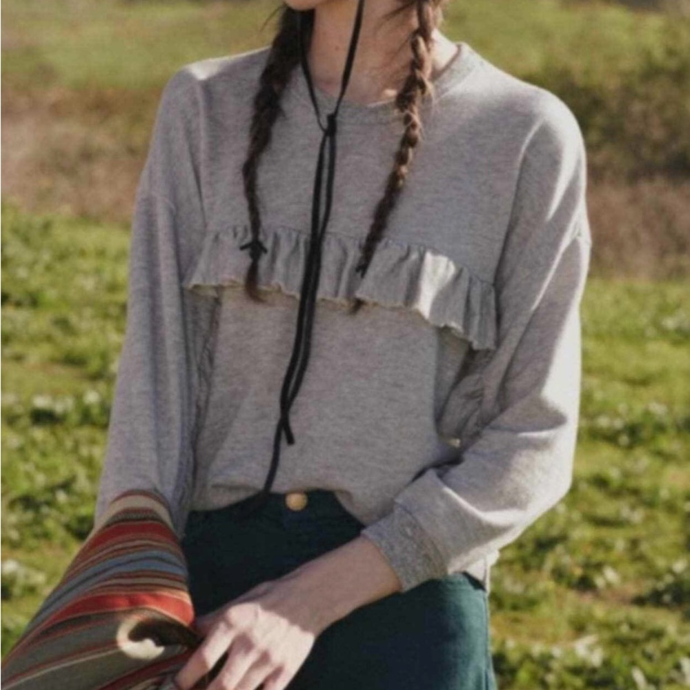 The Great. Gray Ruffle Sweatshirt Sz 3 L - Picture 3 of 11